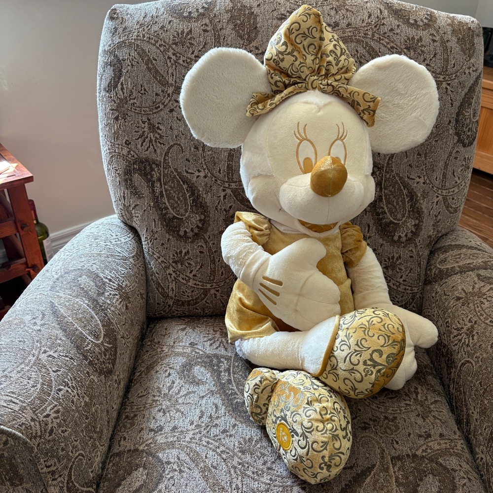 Disney Store Minnie Mouse Gold Cream Plush Stuffed Animal 26"